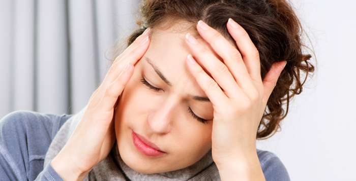 سردرد و مراجعه به بهترین فوق تخصص سردرد دکتر انصاری