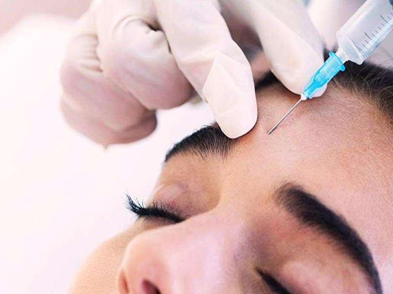 درمان میگرن با روش بوتاکس و مراجعه به بهترین فوق تخصص سردرد دکتر انصاری