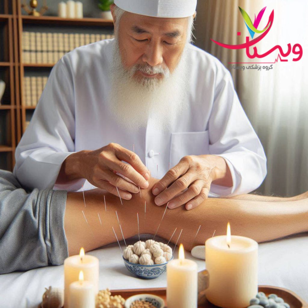استفاده از طب سوزنی برای یک بیمار فردی که برای بیمار طب سوزنی انجام میدهد