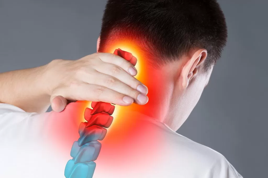فتق یکی از علل درد گردن است. استرس و اظطراب شدید سبب درد گردن می شود.